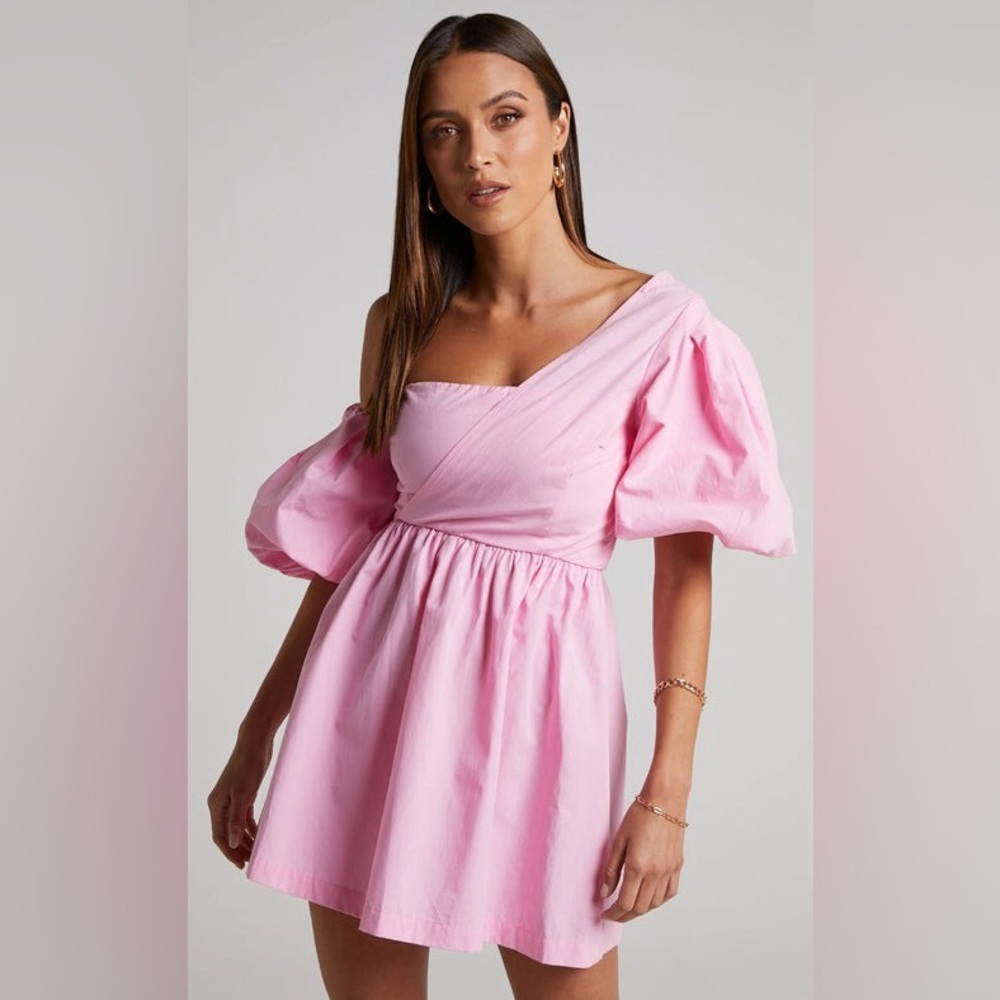 NWT Showpo One Shoulder Women’s Dress in Blush Pink US 4